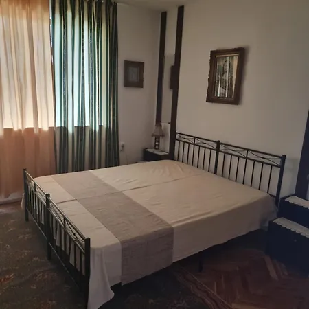 Apartment Retro House Burgas