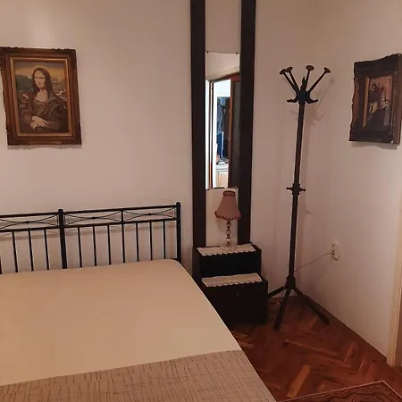 Retro House Apartment Burgas